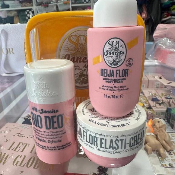 Sol De Janeiro Beija Flor Jet Set - Picture 1 of 2